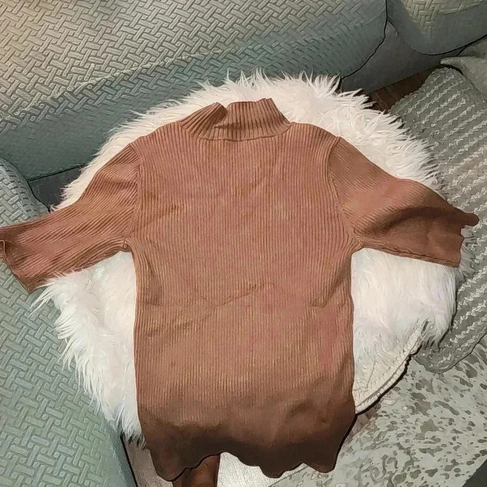 Elie Sweater - Picture 4 of 4